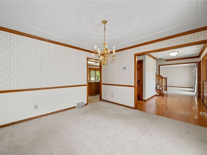 6037 Sandy Ridge Circle NW, North Canton, OH 44720 Photo 5