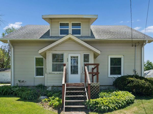 802 Railroad Street, Parkersburg, IA 50605
