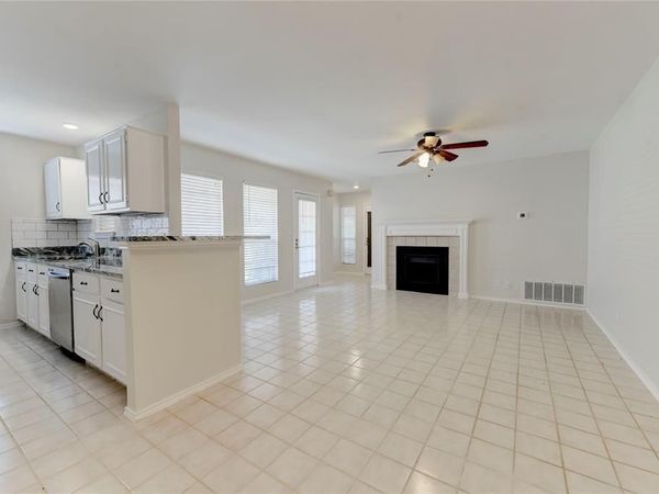359 Fantail (A&B) LOOP, Austin, TX 78734