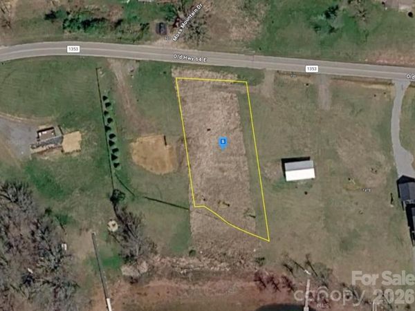 680 Old 64 Highway E, Hayesville, NC 28904