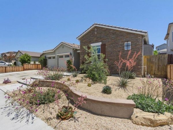 1565 Goldenstar Court, Hollister, CA 95023