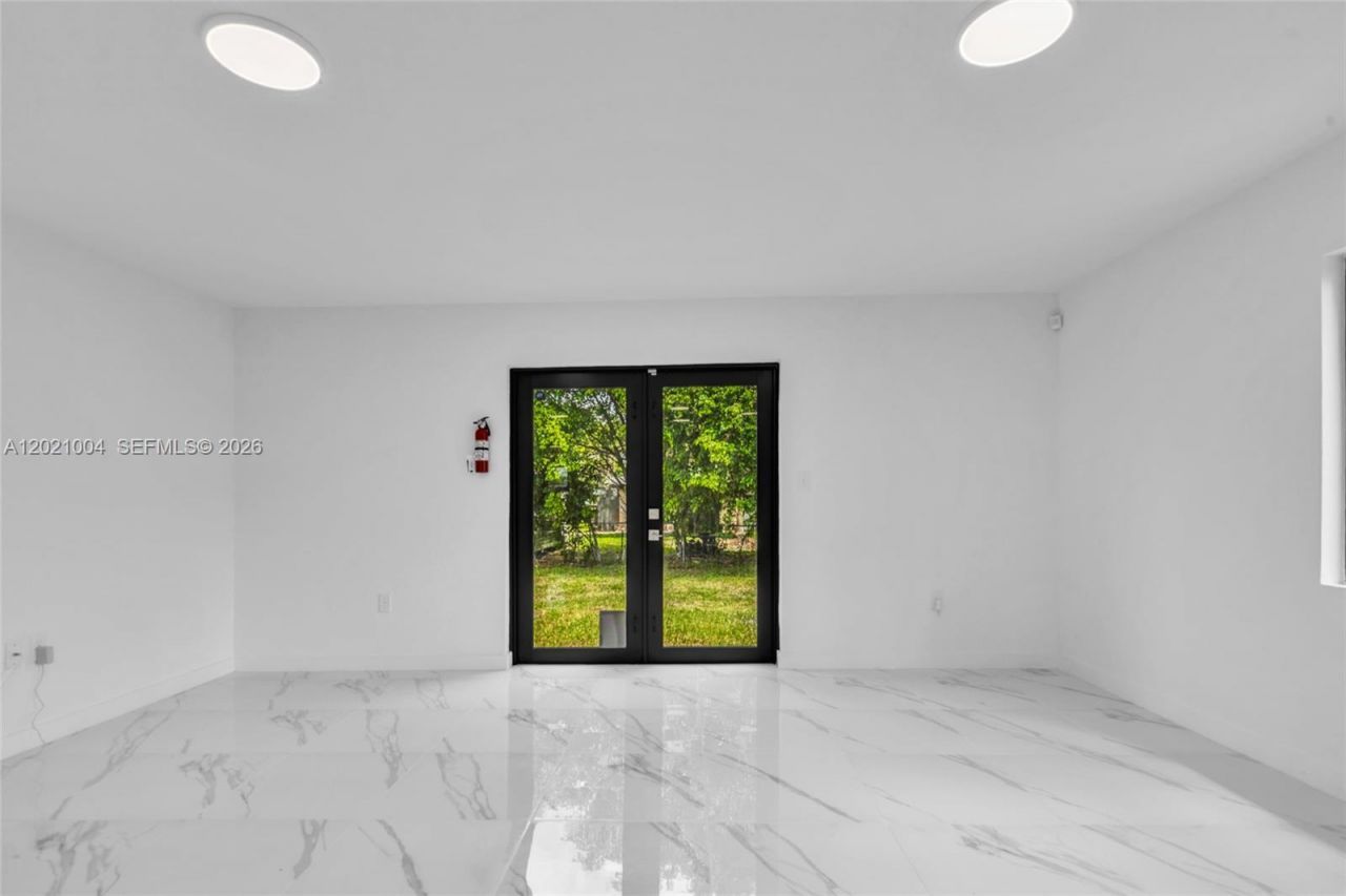 152 NW 18th St , Homestead, FL 33030 Photo