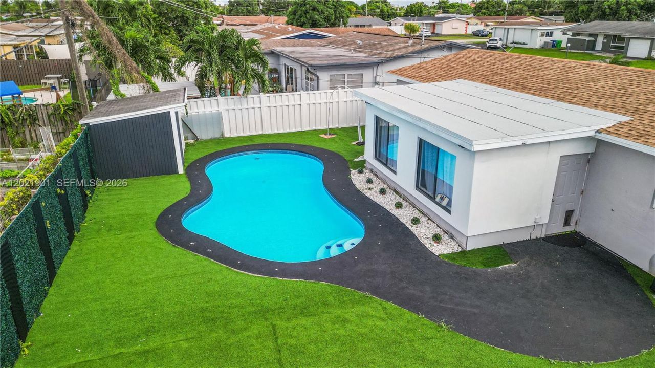 8531 NW 25th St , Sunrise, FL 33322 Photo