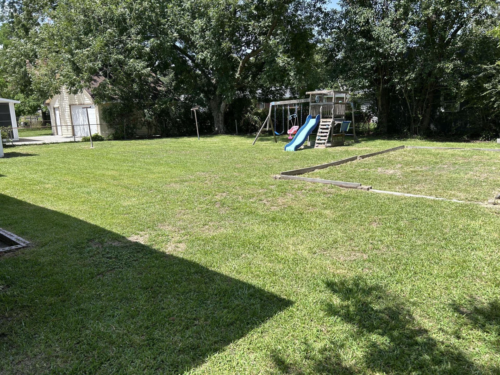 5308 Eileen Street Photo 24