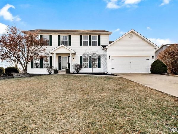 102 Middlesburg Court , O'Fallon, MO 63368