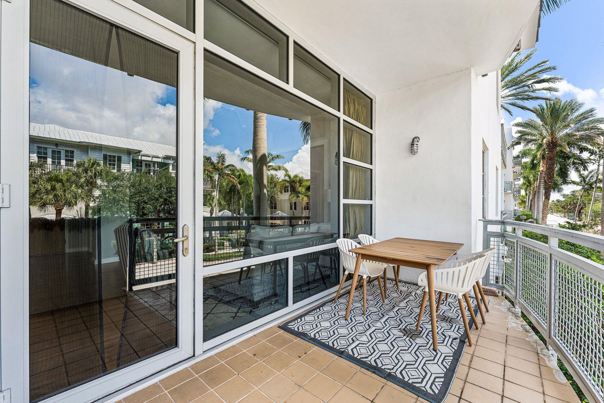 335 SE 6th Avenue, Delray Beach, FL 33483 Photo