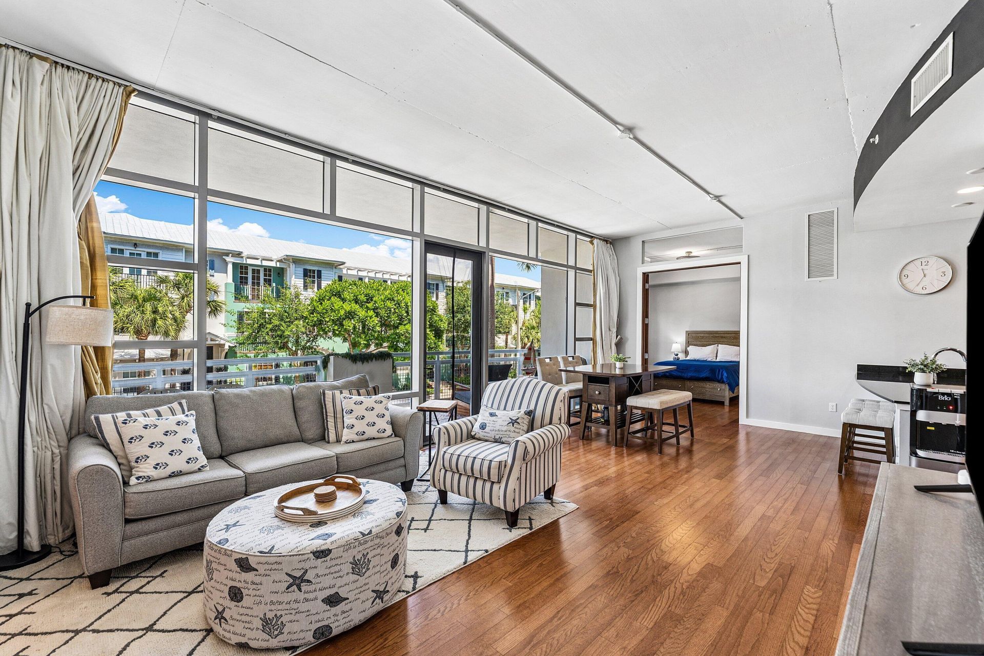 335 SE 6th Avenue, Delray Beach, FL 33483 Photo