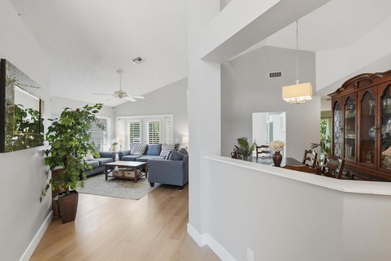 215 NW 117th Way, Coral Springs, FL 33071 Photo