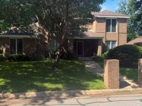 2006 Mill Run Drive, Arlington, TX 76006