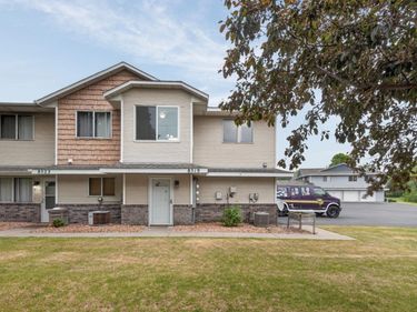 8519 S Pond Trail, Champlin, MN 55316