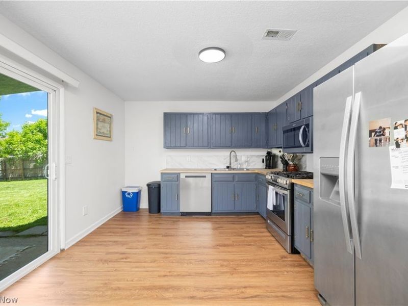 38640 Chestnut Ridge Road, Elyria, OH 44035 Photo 9
