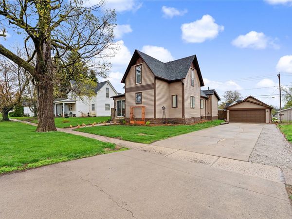 602 W Robinson Street, Knoxville, IA 50138