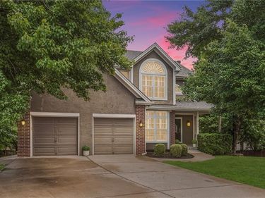 9119 N Camden Avenue, Kansas City, MO 64154