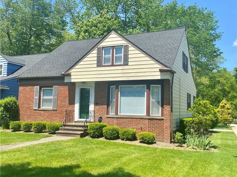 24217 Woodway Road, Beachwood, OH 44122 Photo 1