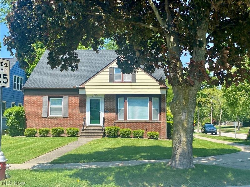 24217 Woodway Road, Beachwood, OH 44122 Photo 2