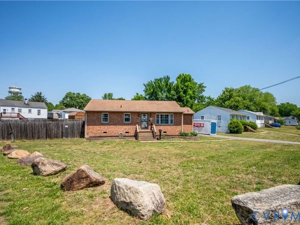 100 N Grove Avenue , Highland Springs, VA 23075