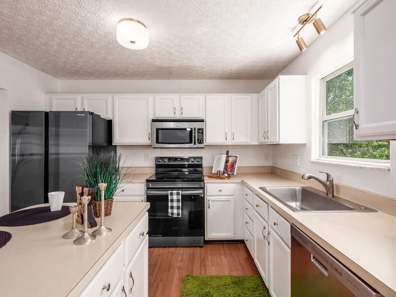 2001 Queens Meadow Lane, Grove City, OH 43123 Photo 14