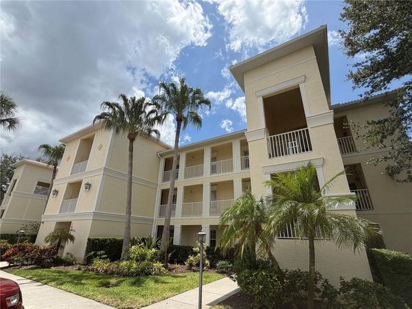 600 GARDENS EDGE DRIVE, Unit 633, VENICE, FL 34285