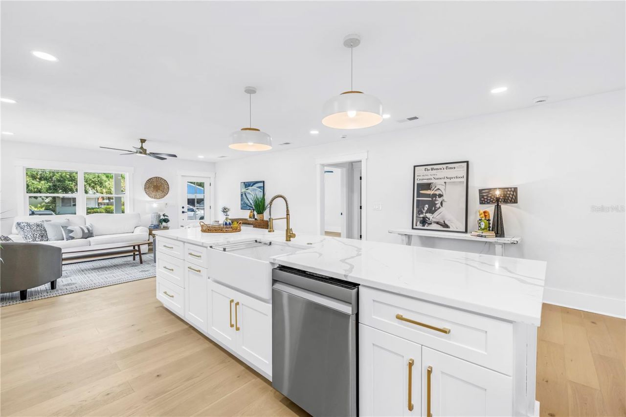 834 53rd Avenue N, Saint Petersburg, FL 33703 Photo