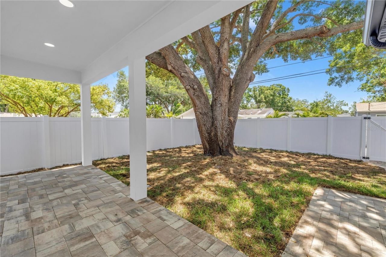 834 53rd Avenue N, Saint Petersburg, FL 33703 Photo