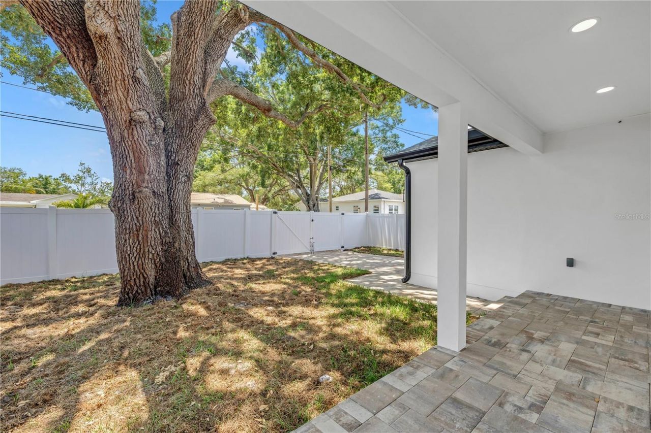 834 53rd Avenue N, Saint Petersburg, FL 33703 Photo
