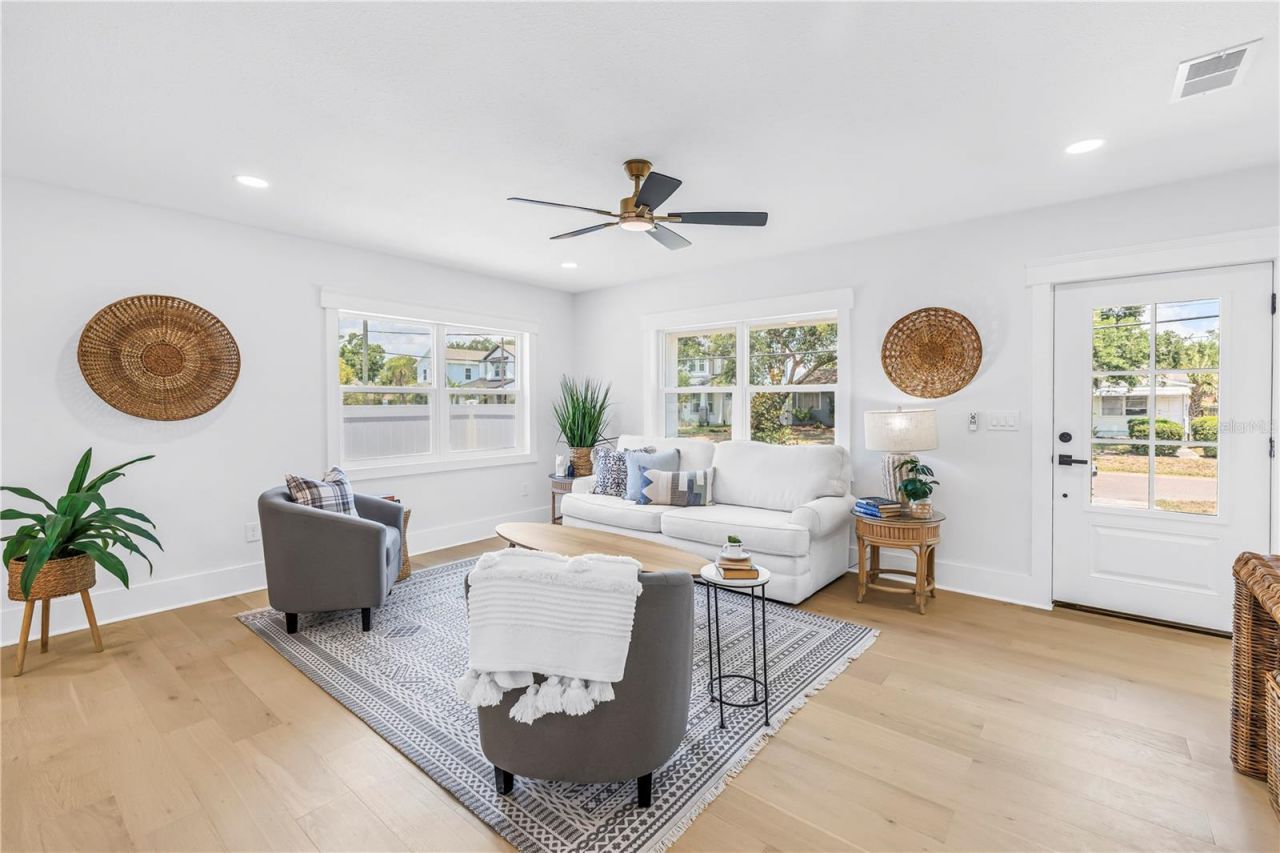 834 53rd Avenue N, Saint Petersburg, FL 33703 Photo