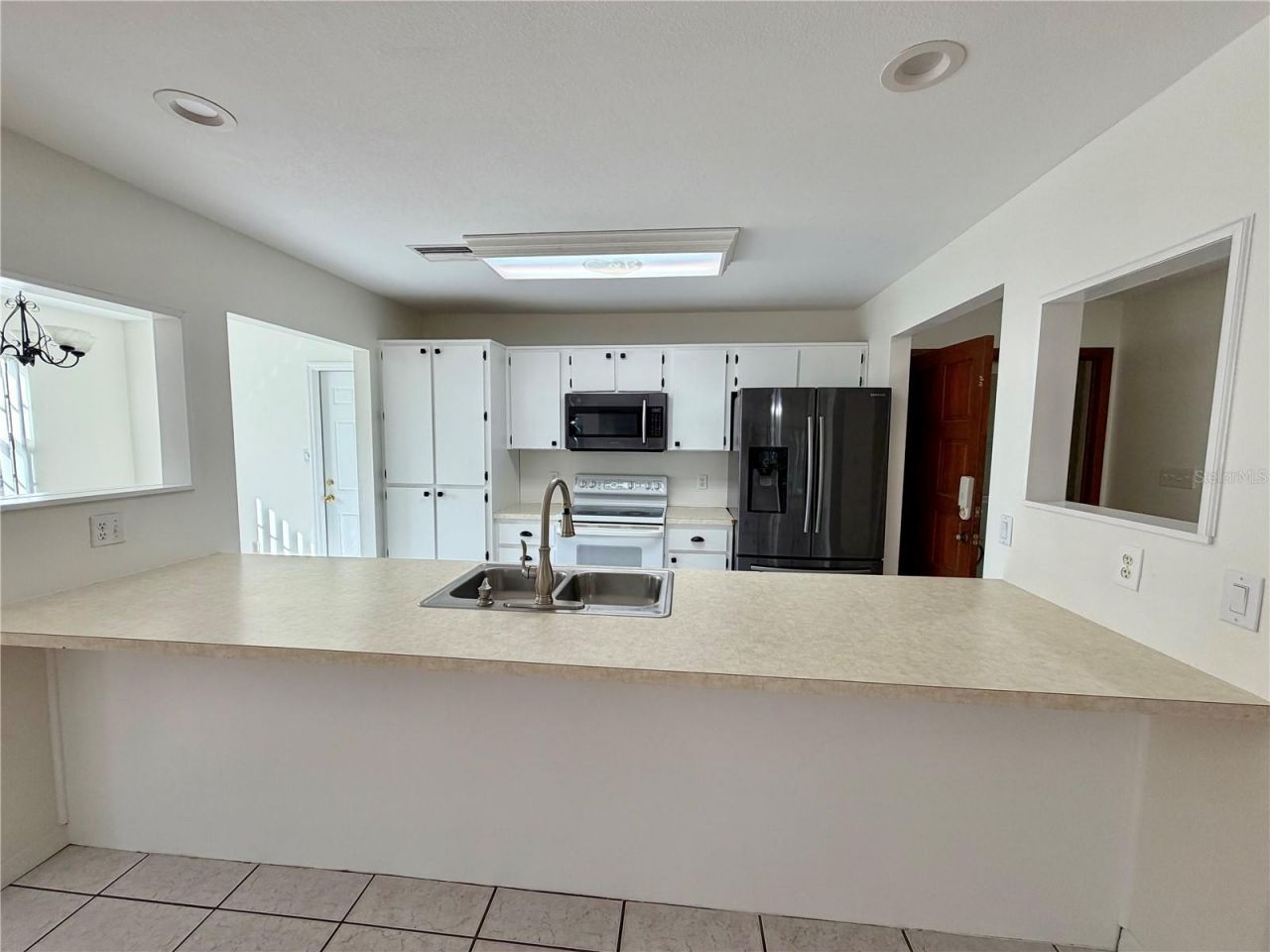 10849 Lakeview Drive, New Port Richey, FL 34654 Photo