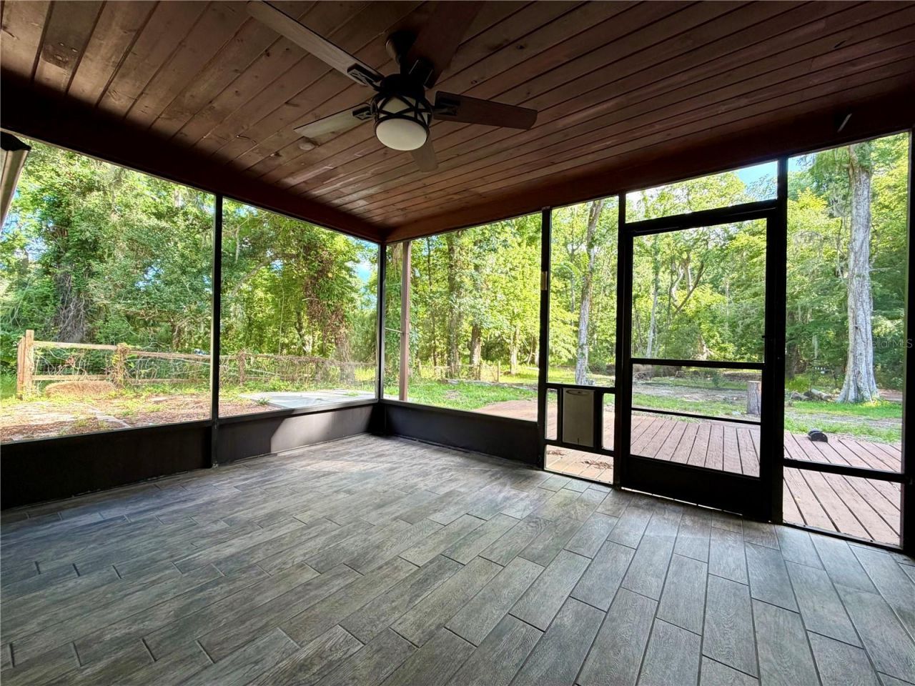 10849 Lakeview Drive, New Port Richey, FL 34654 Photo