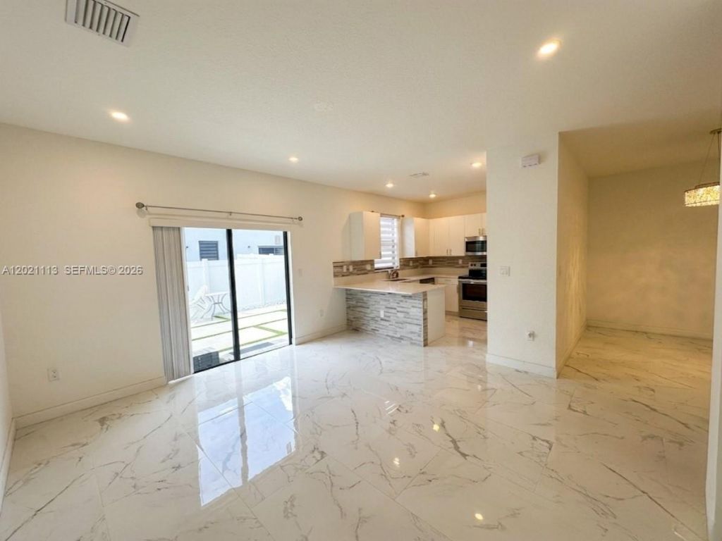 20352 NW 6th Ave, Miami Gardens, FL 33169 Photo