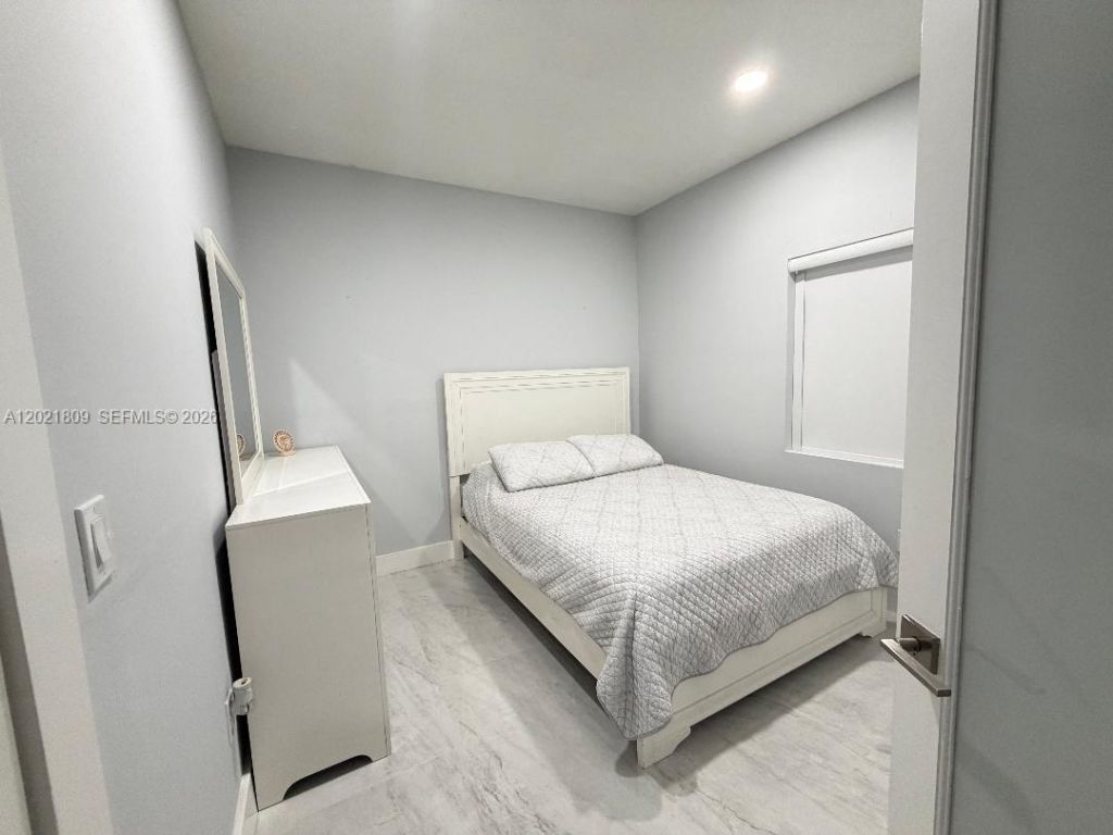 6803 SW 158th Ave, Unit rear, Miami, FL 33193 Photo