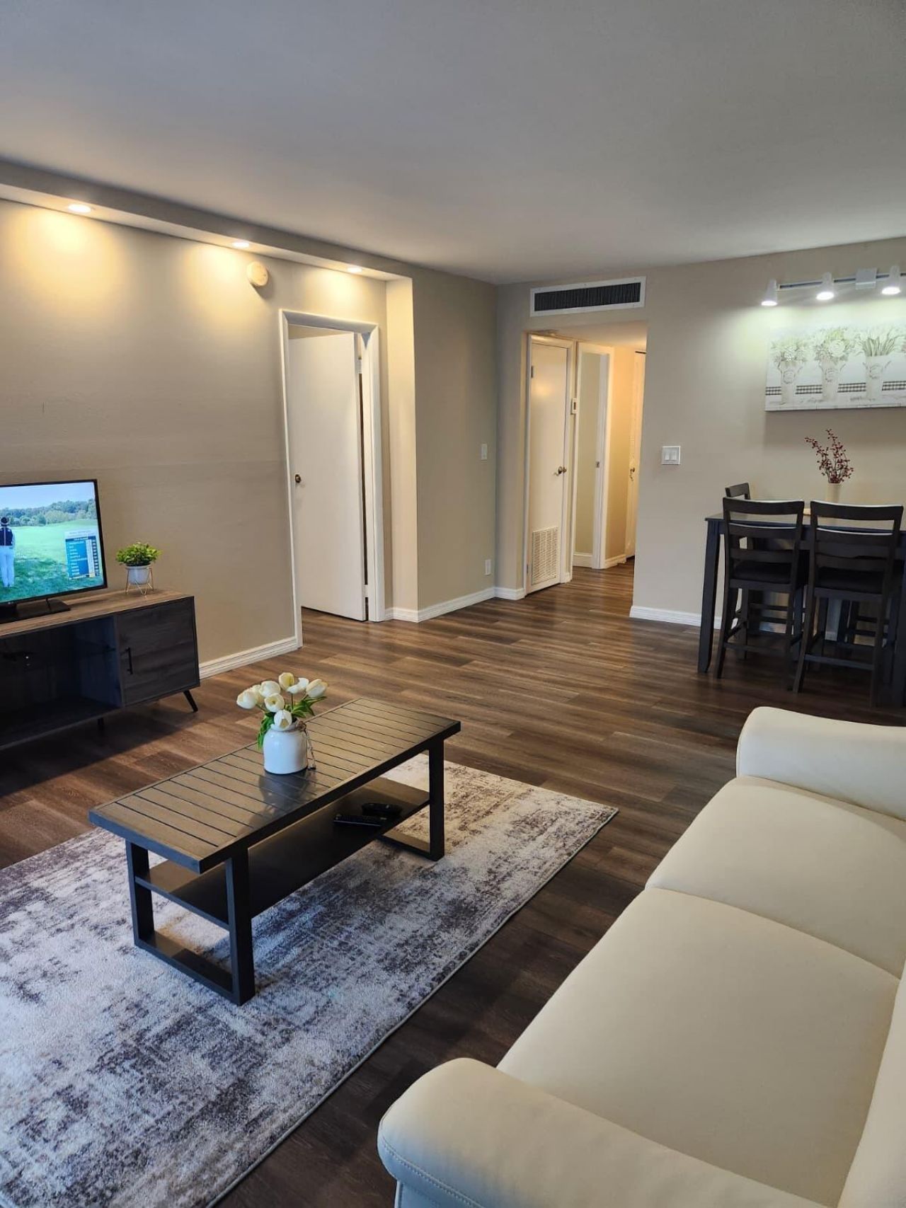 3301 N Country Club, Unit 209, Miami, FL 33180 Photo