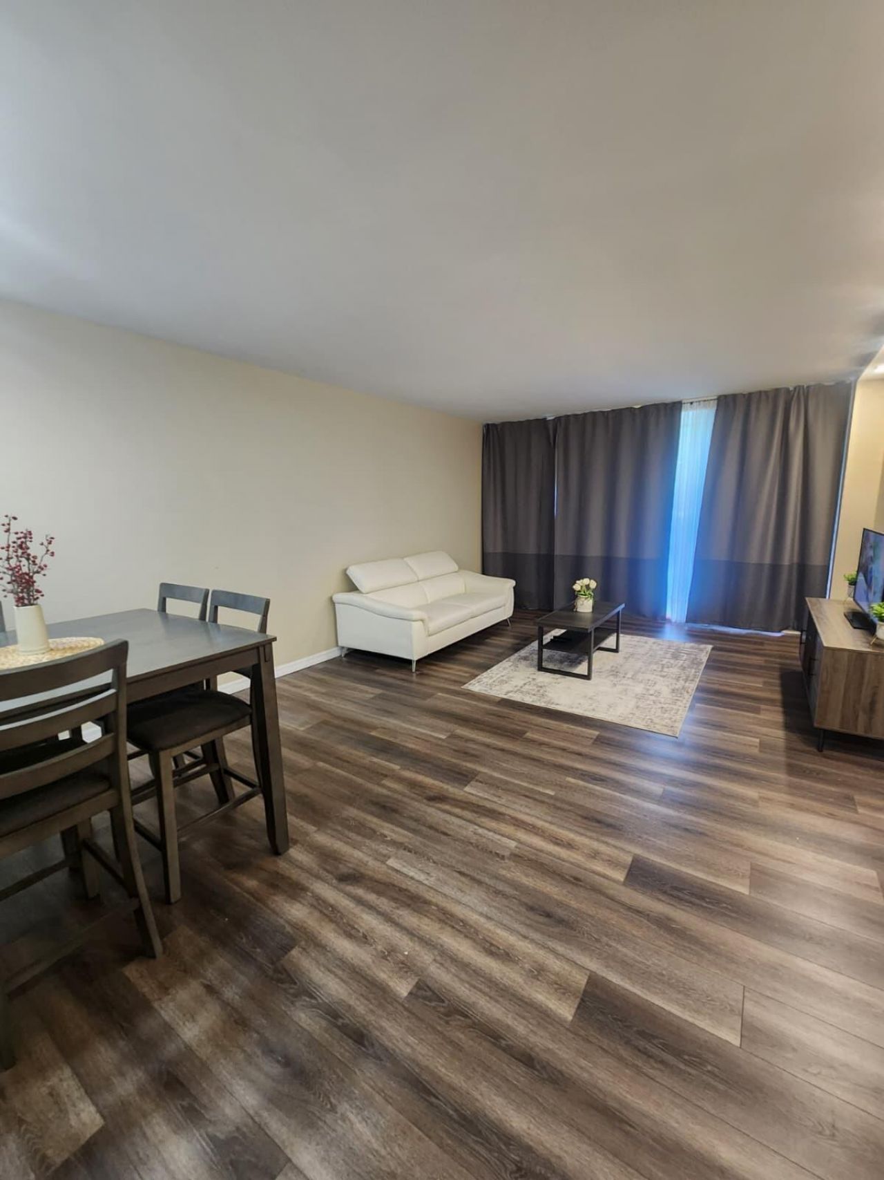 3301 N Country Club, Unit 209, Miami, FL 33180 Photo