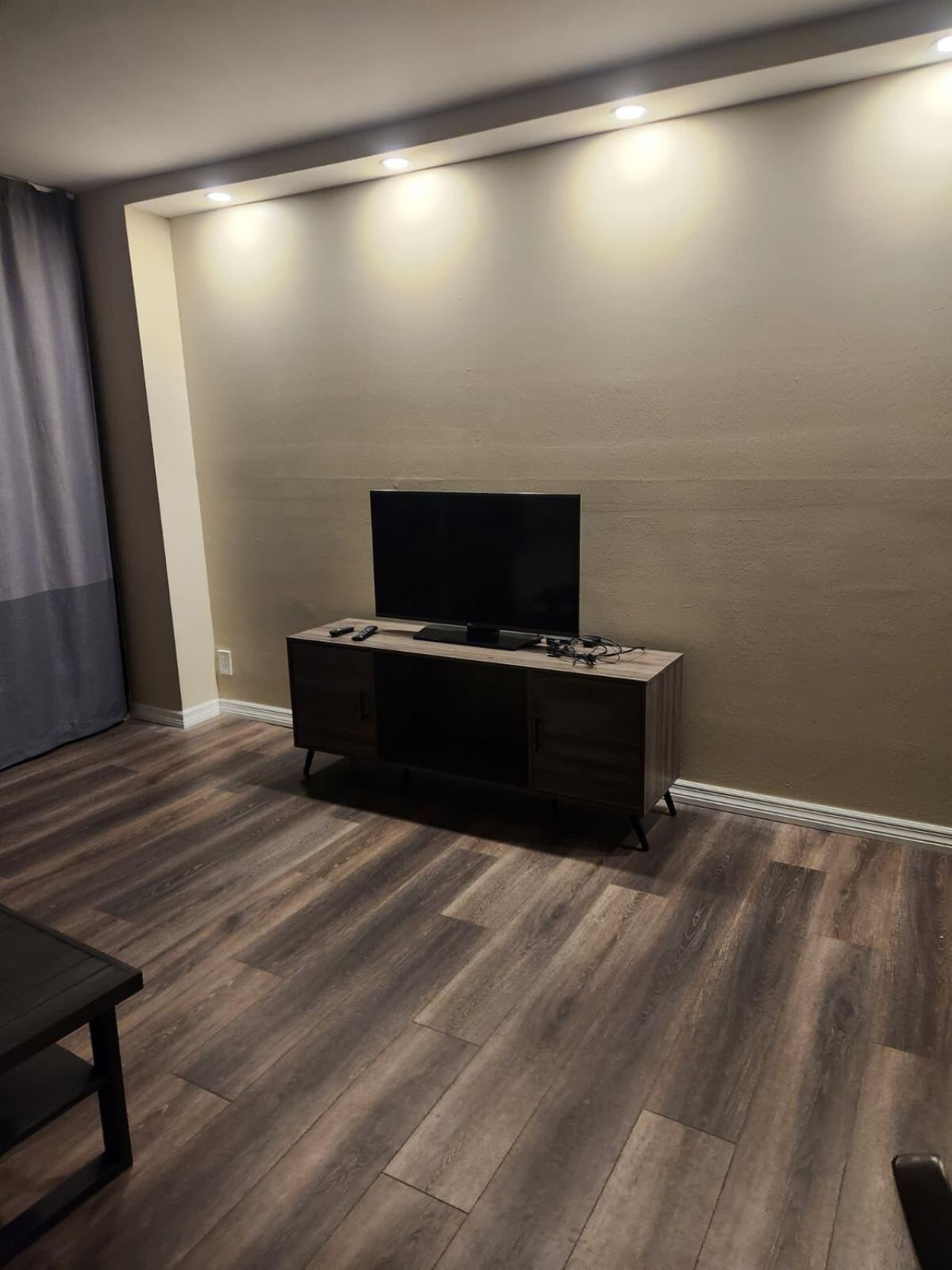 3301 N Country Club, Unit 209, Miami, FL 33180 Photo