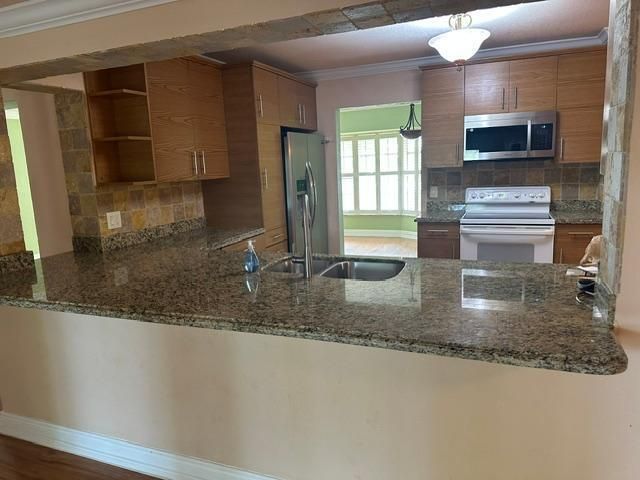 732 SE 11th Avenue, Deerfield Beach, FL 33441 Photo