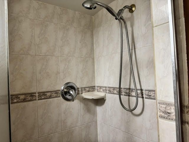 2175 NE 56th Street, Unit 204, Fort Lauderdale, FL 33308 Photo