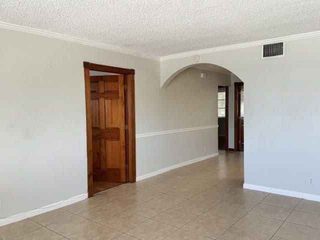 2175 NE 56th Street, Unit 204, Fort Lauderdale, FL 33308 Photo