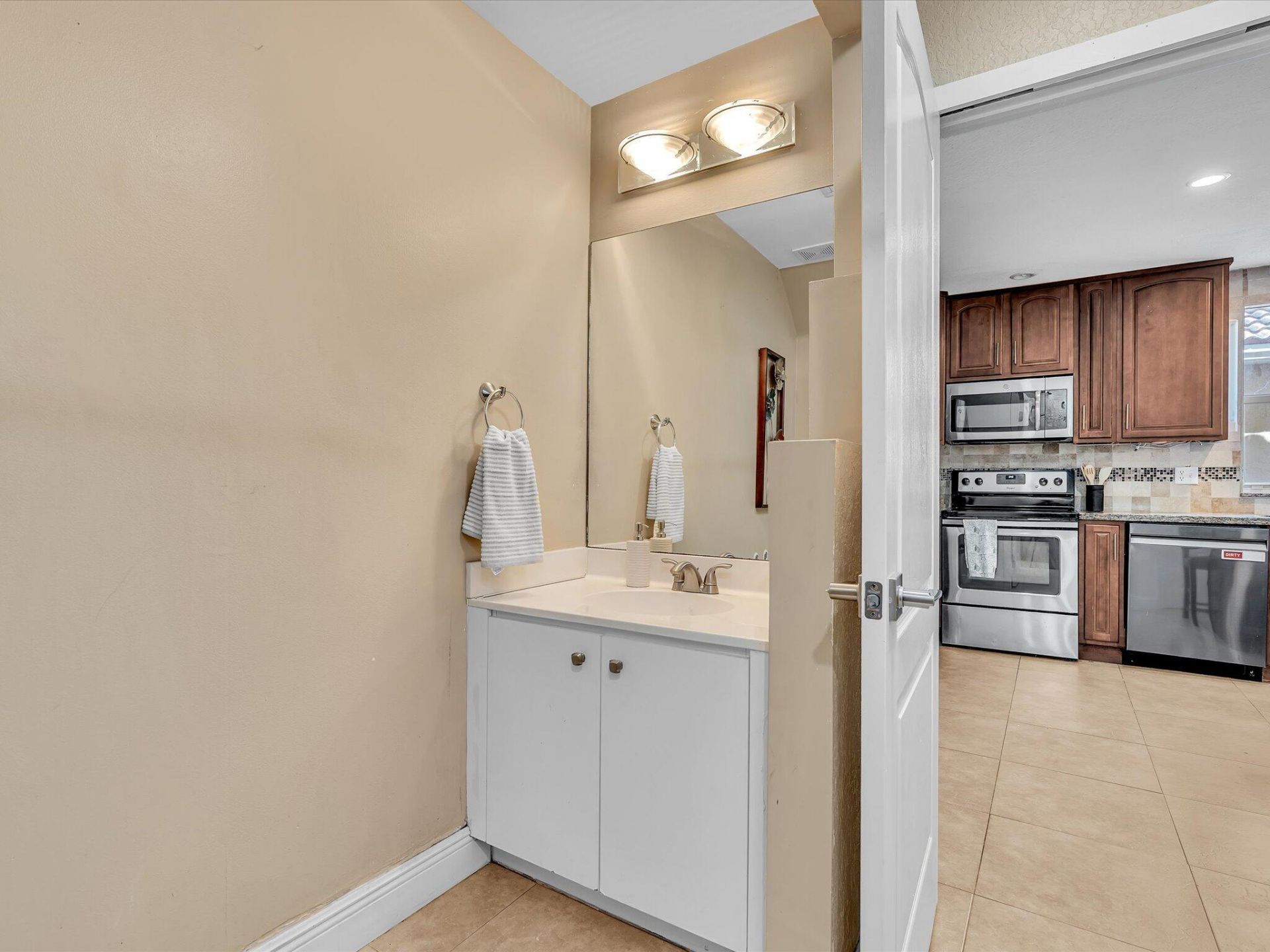 10909 NW 46th Drive, Coral Springs, FL 33076 Photo