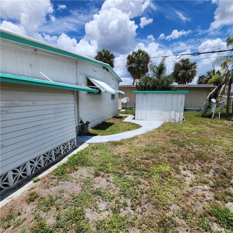 136 Amber Ave, North Fort Myers, FL 33917 Photo