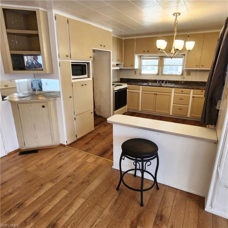 136 Amber Ave, North Fort Myers, FL 33917 Photo