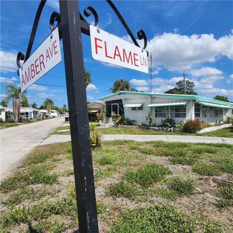 136 Amber Ave, North Fort Myers, FL 33917 Photo