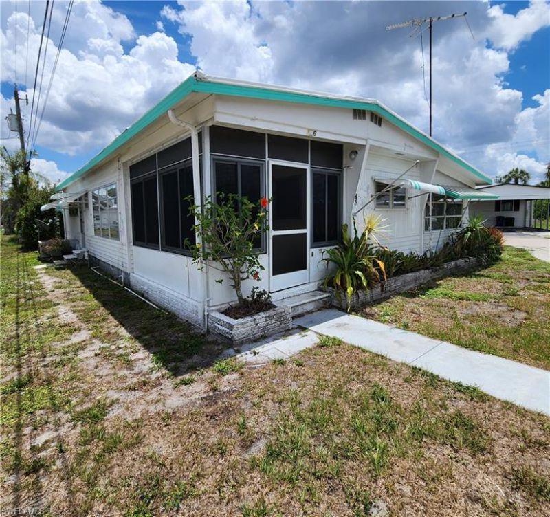 136 Amber Ave, North Fort Myers, FL 33917 Photo