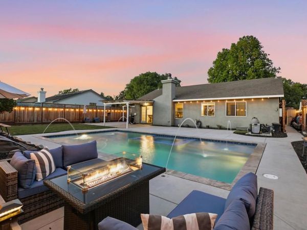 2060 Evelyns Drive, Hollister, CA 95023
