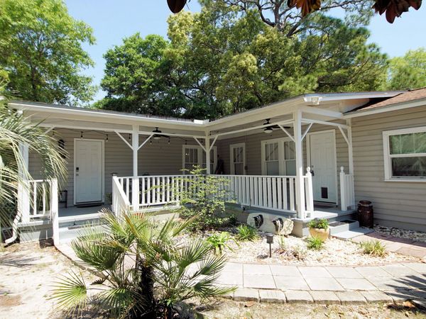 37 SE Magnolia Avenue, Fort Walton Beach, FL 32548