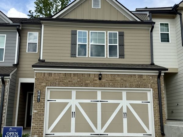 5665 Overview Drive, Flowery Branch, GA 30542