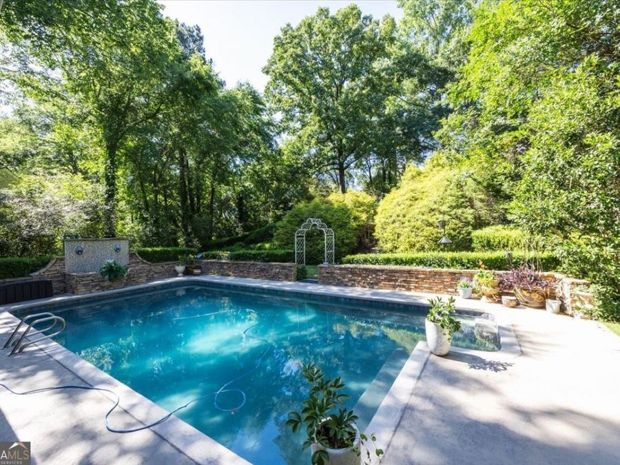 Property Image 40