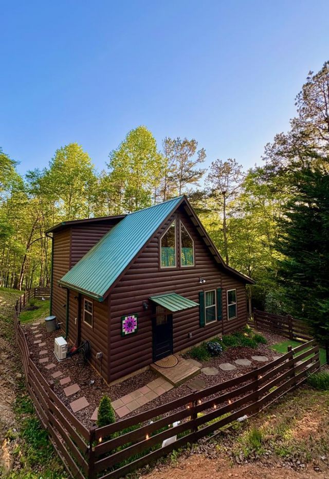 250 Hickory Woods Trail, Murphy, NC 28906 Main Photo