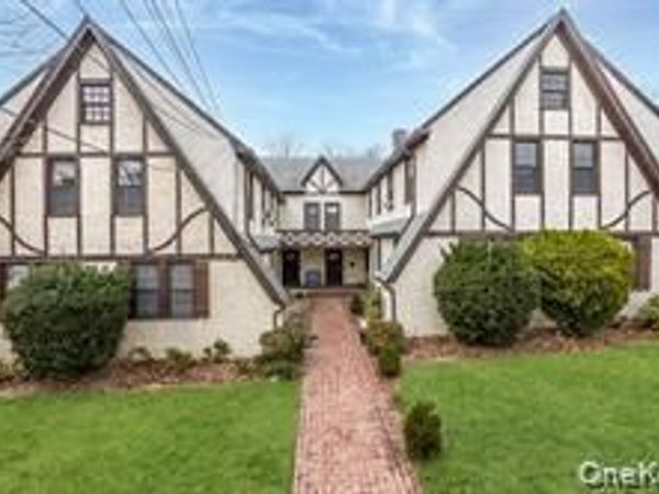 4320 Hamilton Place , Douglaston, NY 11363