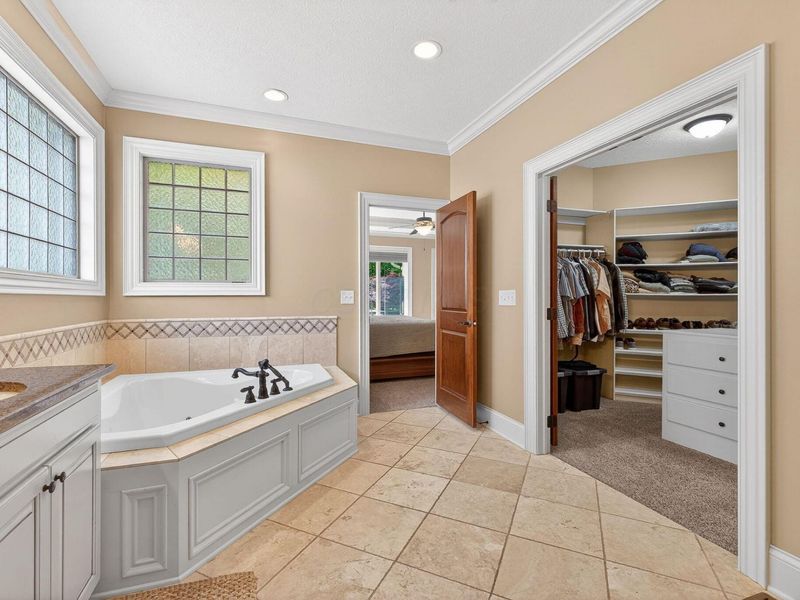 4263 Pine View Drive, Galena, OH 43021 Photo 12