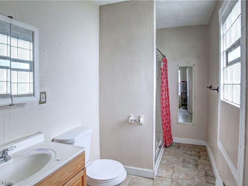 3048 Seymour Avenue, Cleveland, OH 44113 Photo 24