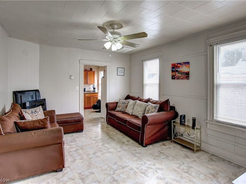 3048 Seymour Avenue, Cleveland, OH 44113 Photo 30